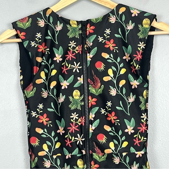 Averie Zip Up One-Piece Blaise Vibrant Rainforest Print swimsuit, small. - Picture 6 of 12